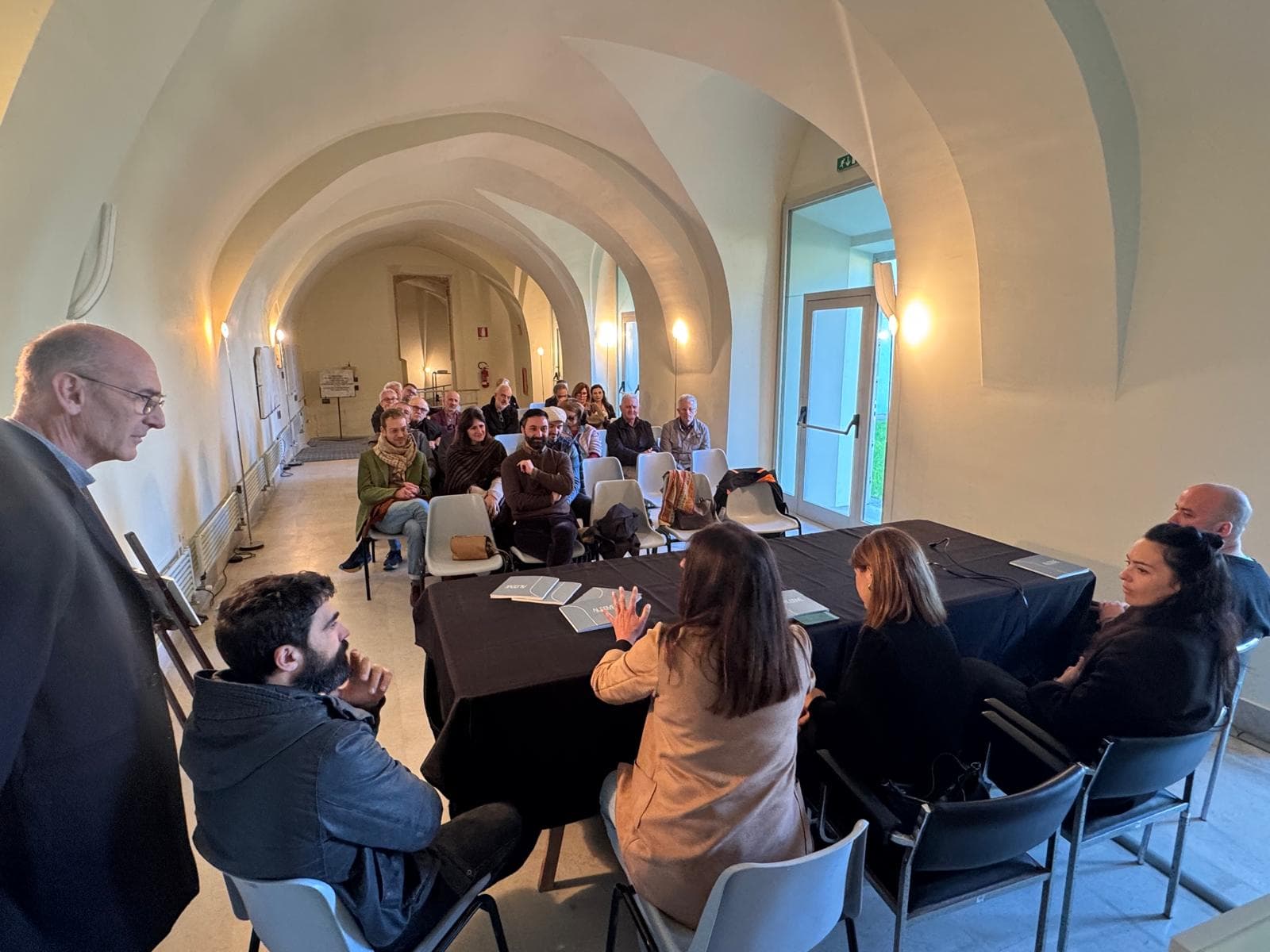 Veduta dell'allestimento della mostra ALCOVE al Museo della Città e del Territorio.